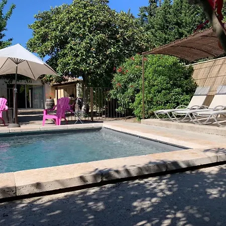 Superb Holiday Flat With Private Pool Carpentras Exterior photo